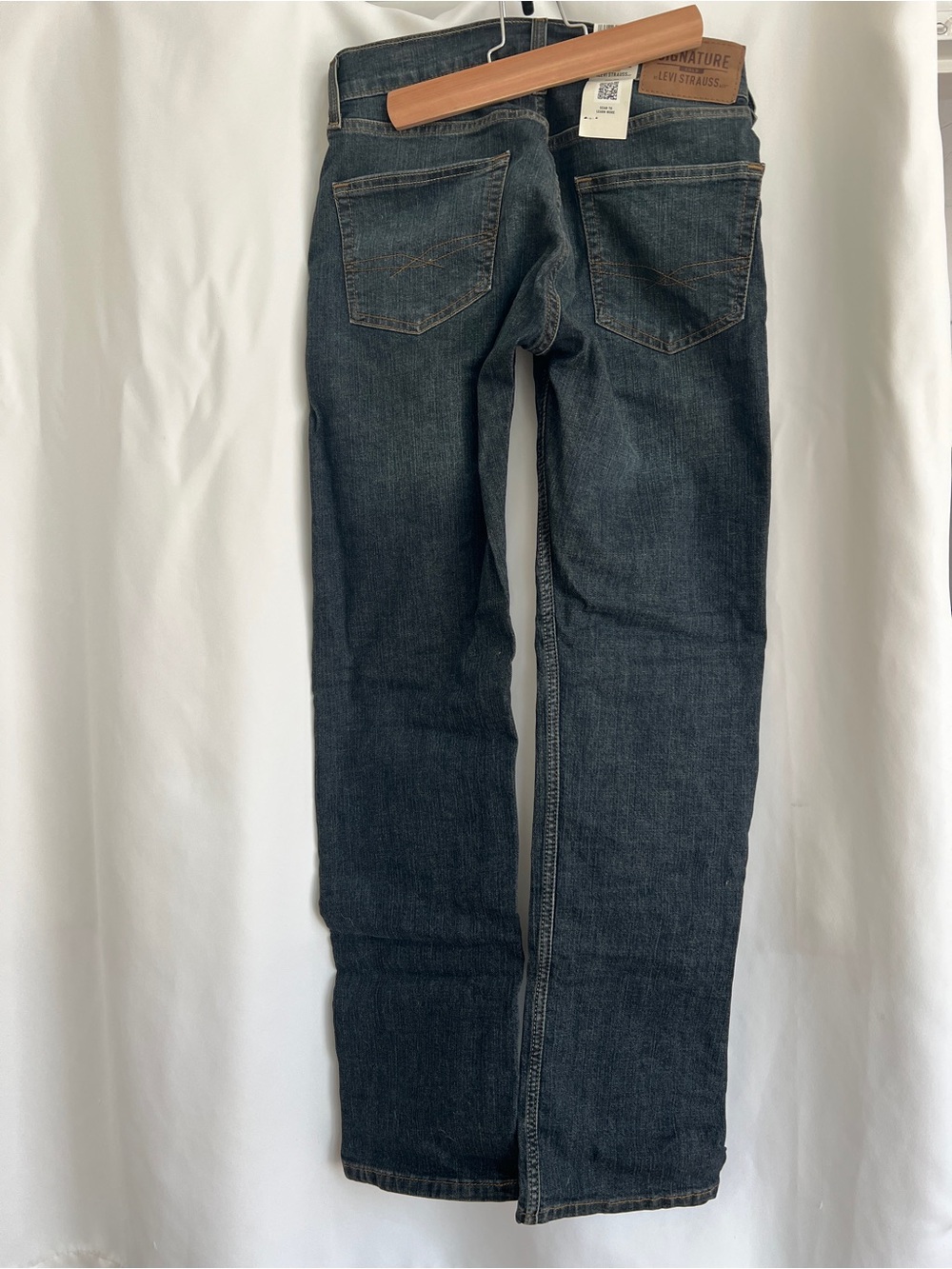 Signature Levi Strauss Men's Straight Jeans in Dark Blue Denim 29 x 30